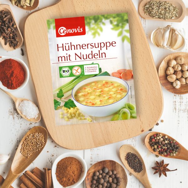 Hühnersuppe mit Nudeln, bio